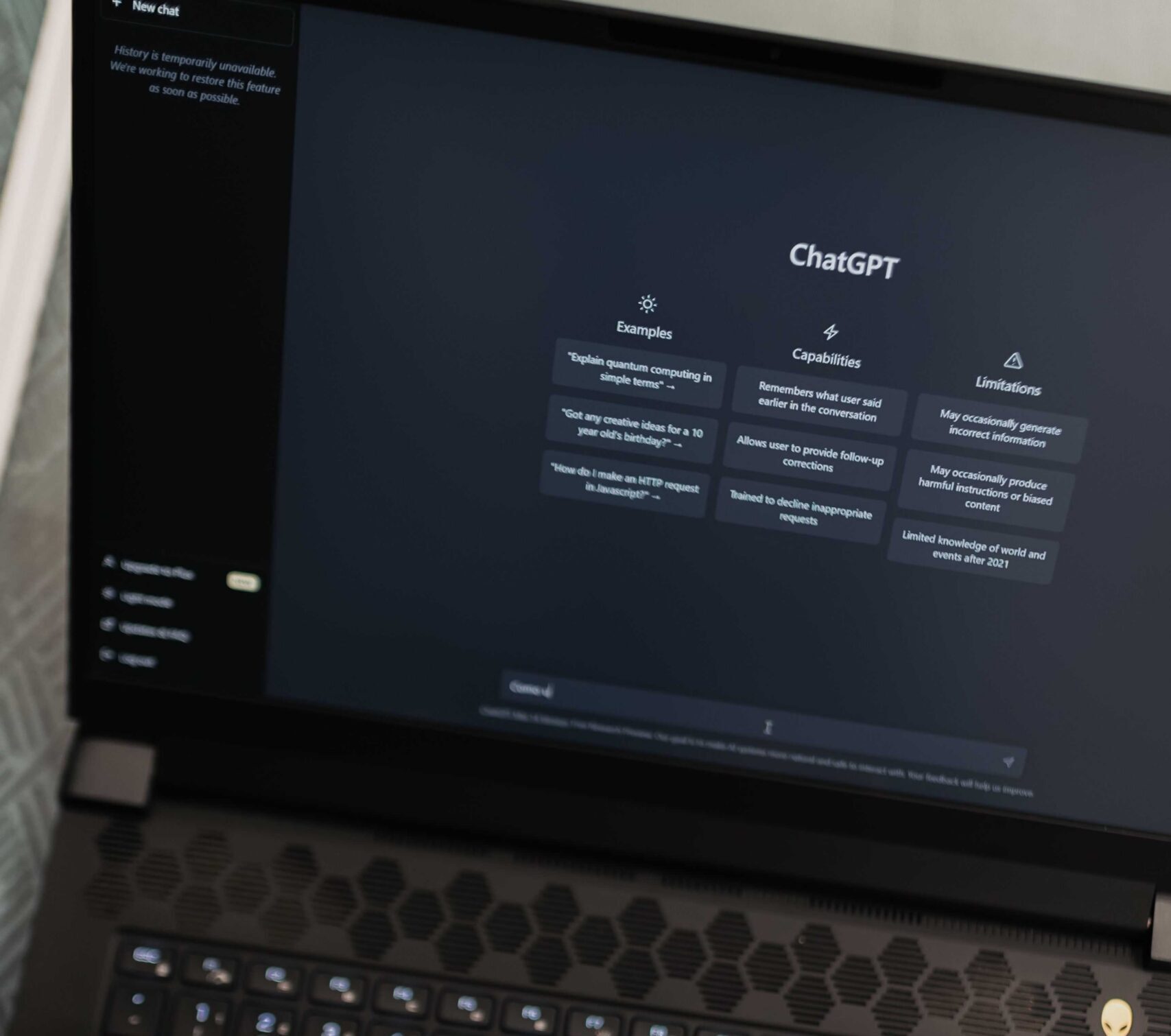 Image of chatbot window to depict ChatGPT shopping scams